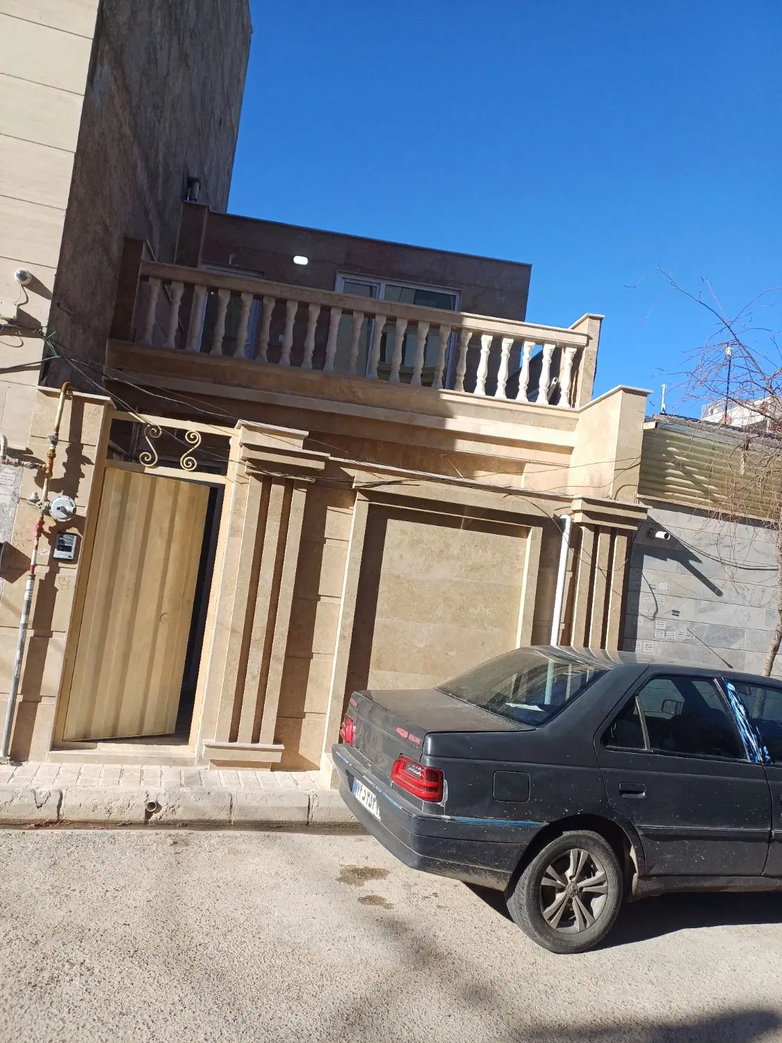 ساختمان ویلای فروشی