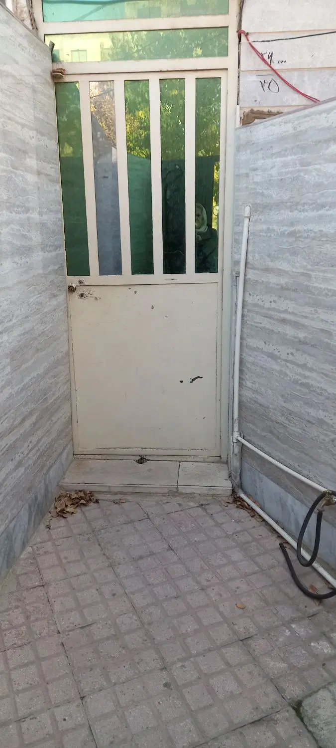 یک واحد ۶۰ متری واقع در بلوار طالقانی