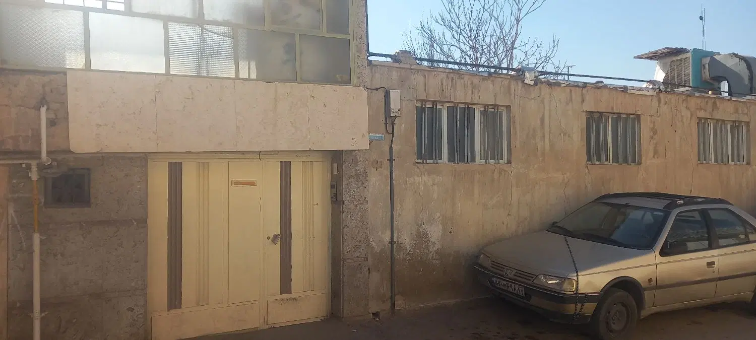 خانه کلنگی خ سروش کوچه ۱۰ پ ۳۵