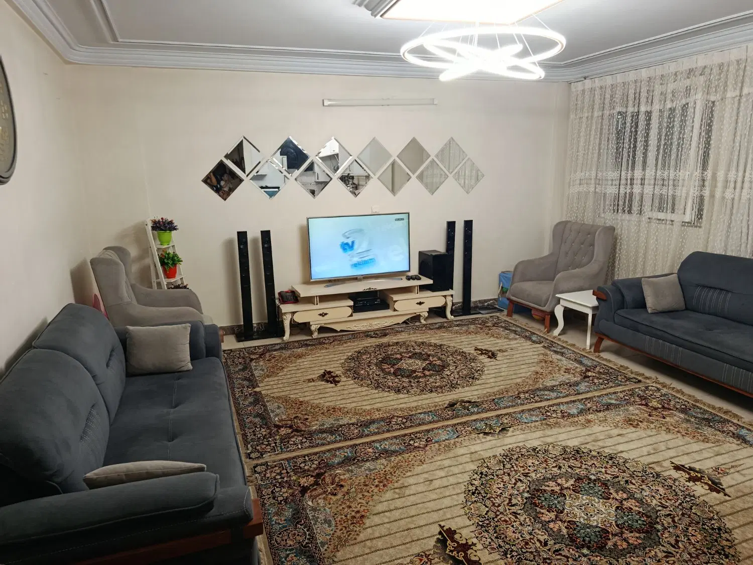 آپارتمان ۵۶ متری بلورسازی کوچه کشاورز کوچه رستمی