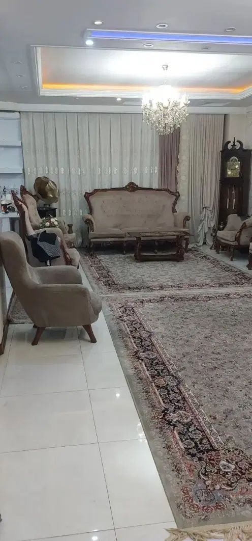 واحد 100 متری