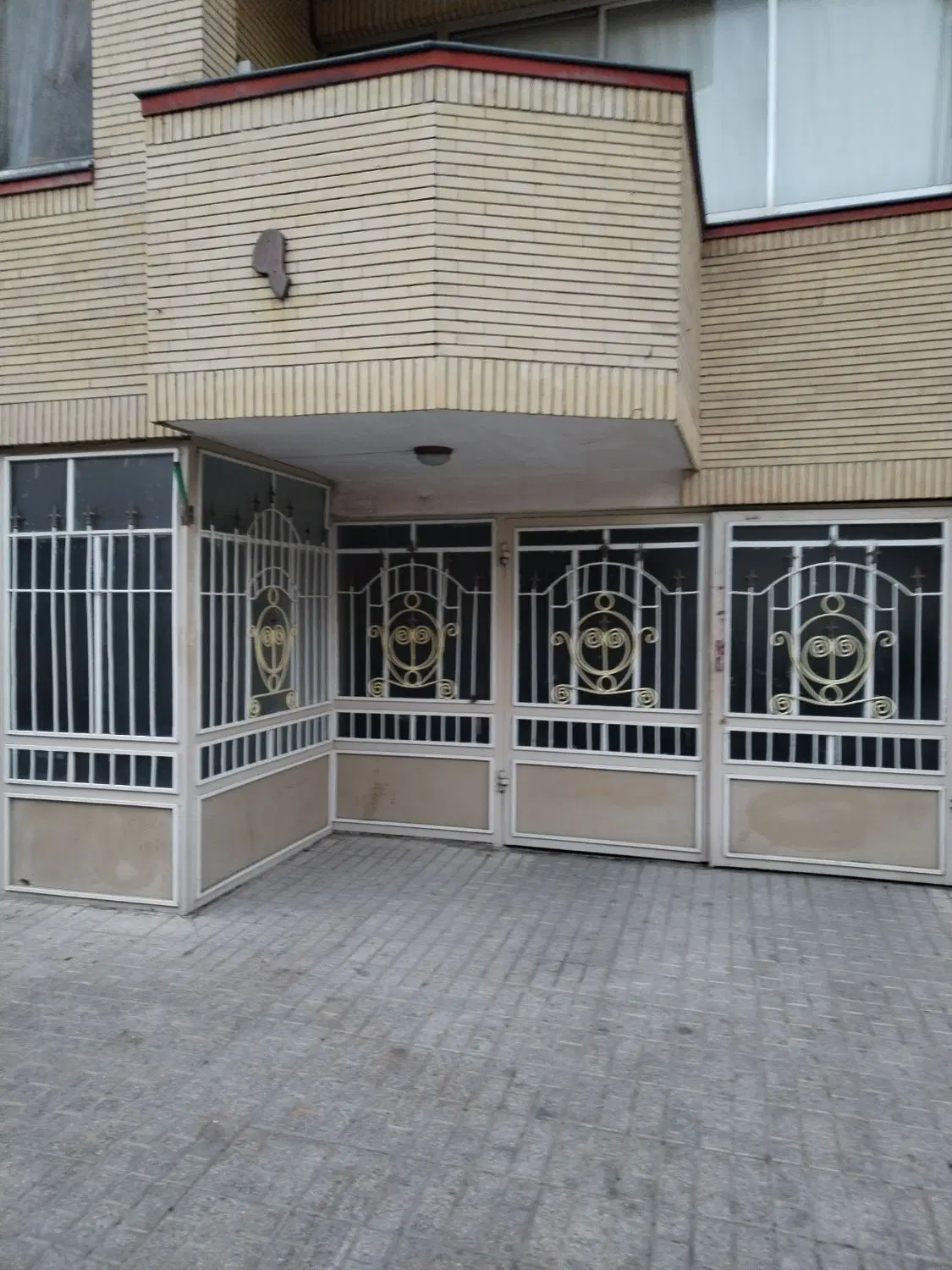 آپارتمان نیم طبقه 3خواب 120 متری
