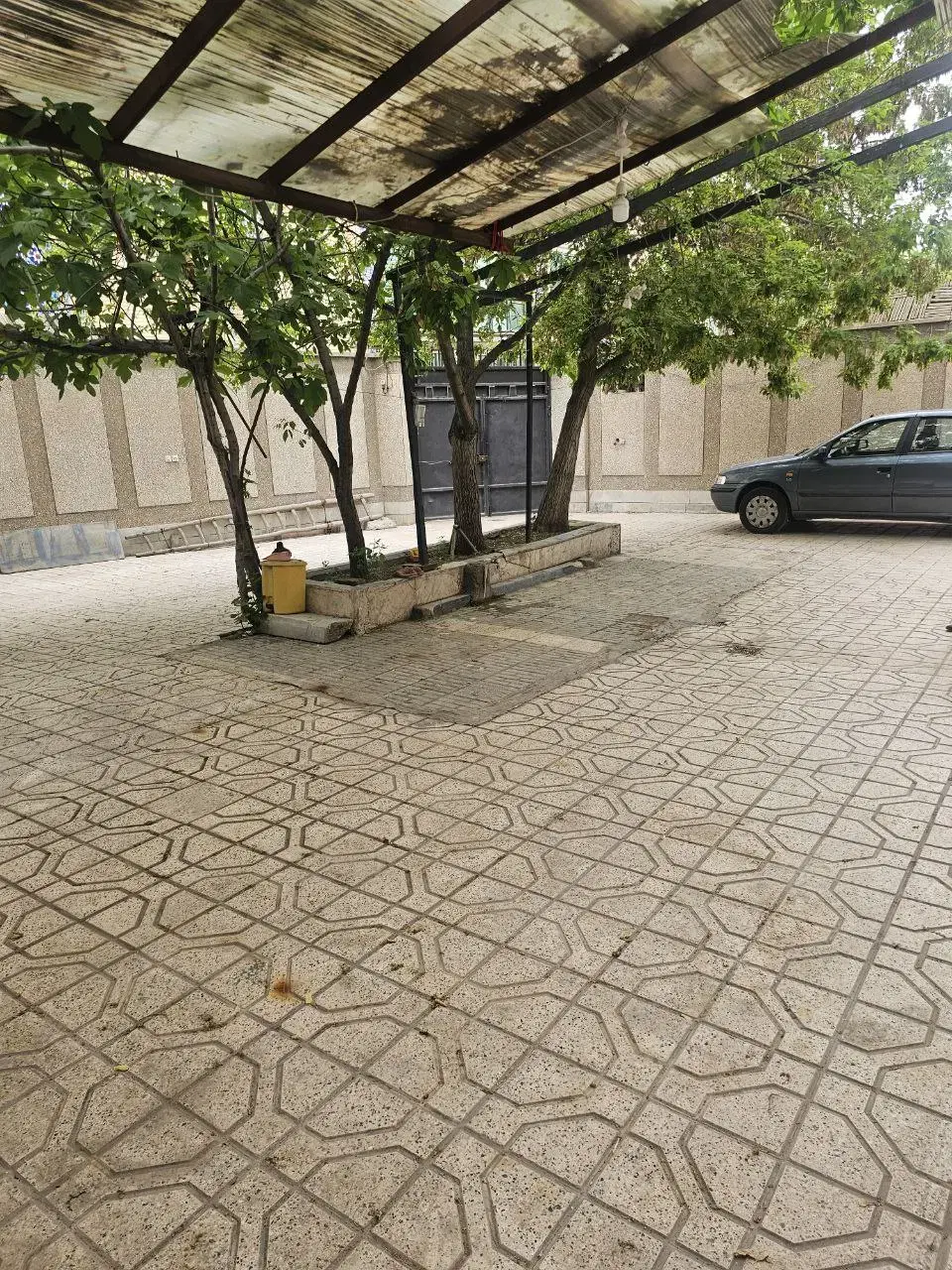 ویلایی آخوند ۱۷