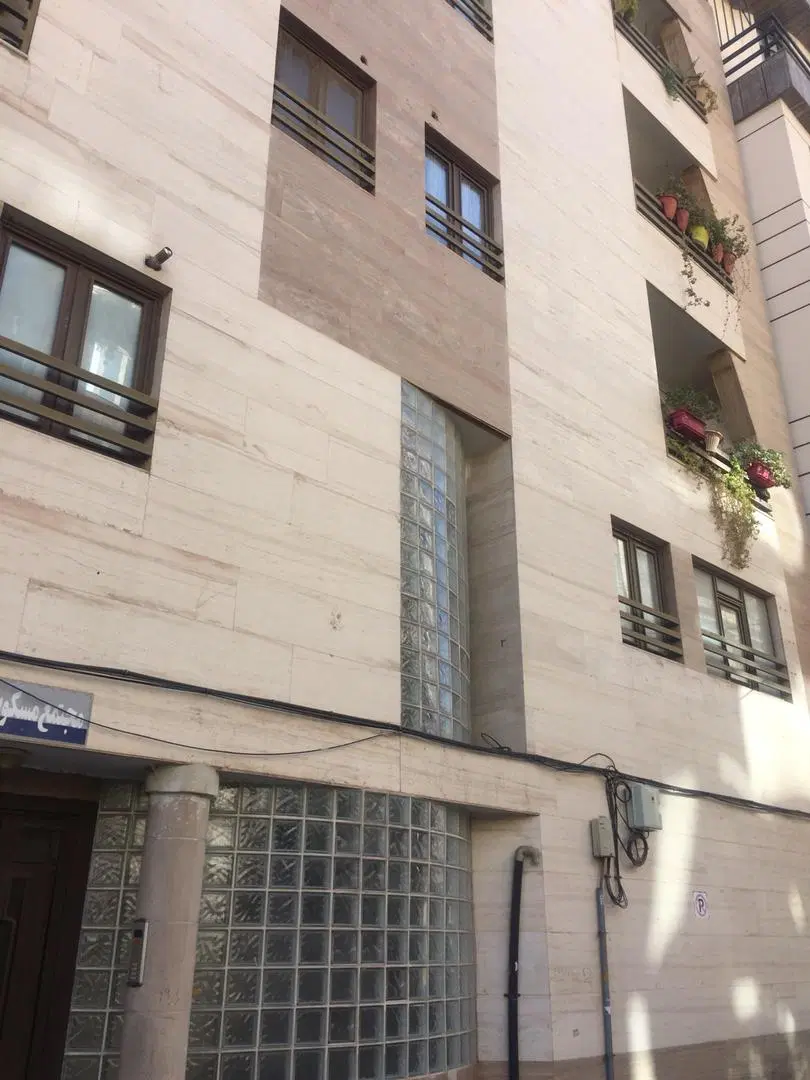 اپارتمان 95 متری خوش نقشه بلوار جمهوری کوچه 41