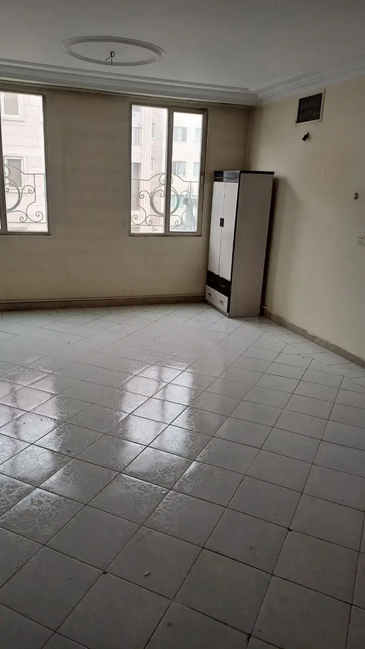 آپارتمان ۹۰ متری
