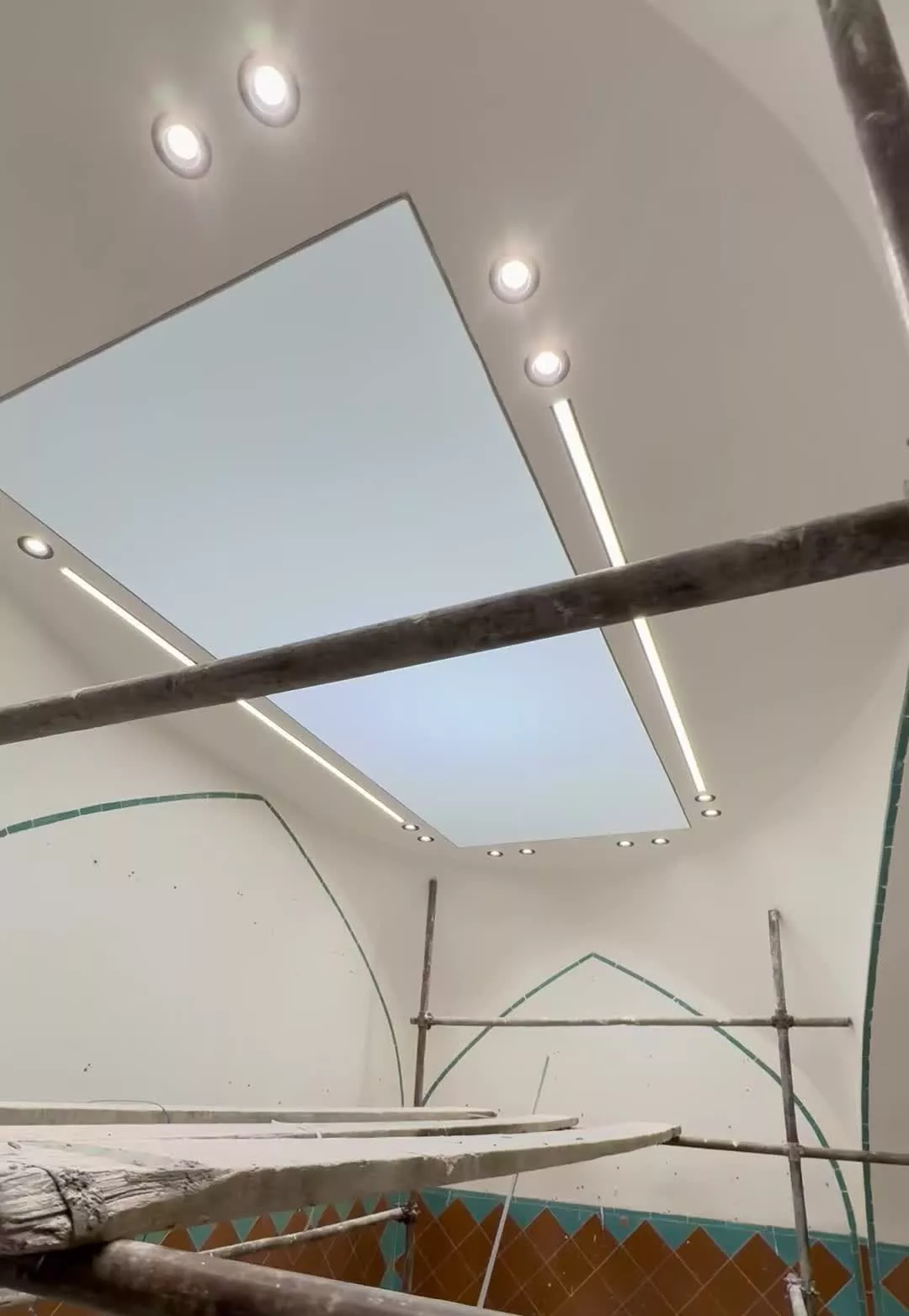 اجاره مغازه ۲۰ متری در بازار