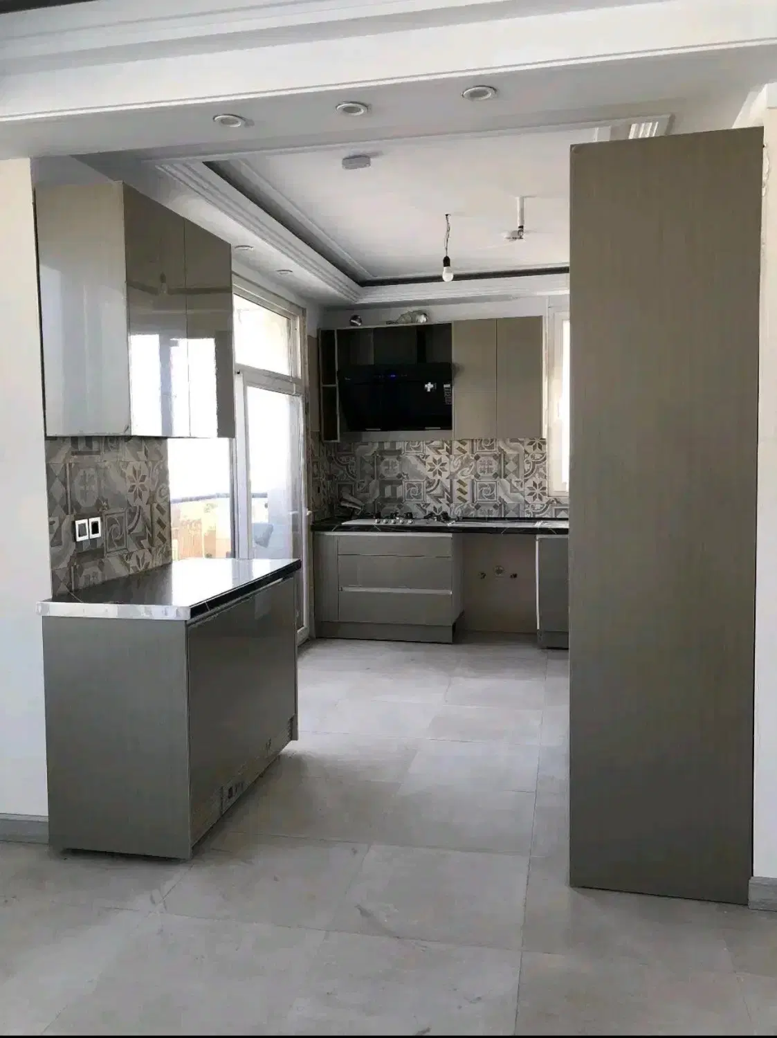 آپارتمان_۷۵متری_روبروی غیاثی_فول امکانات