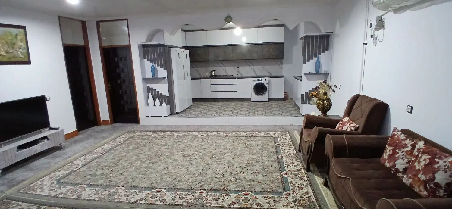 طبقه بالا کوی لور