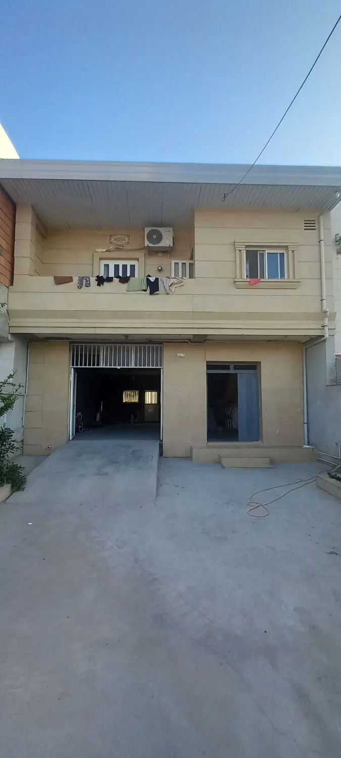 خانه دو طبقه