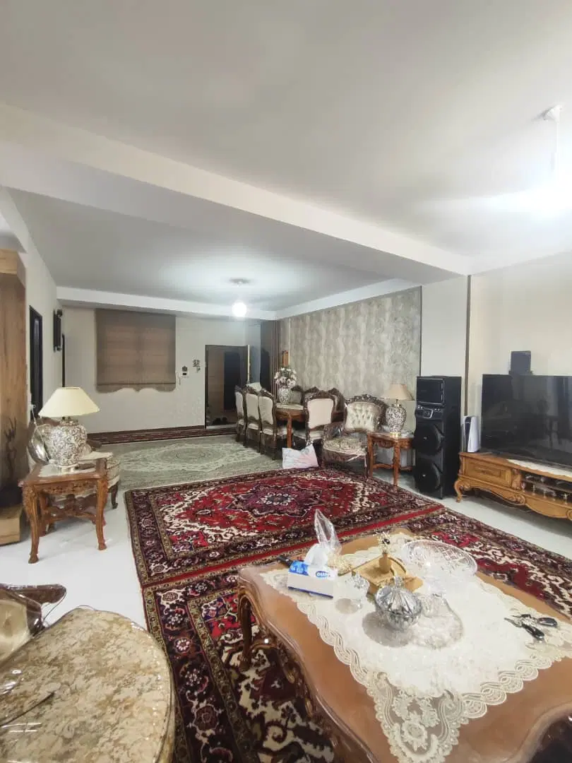 ۱۲۰ متر نوساز ، جنوبی رو به نما ، پارکینگ اختصاصی