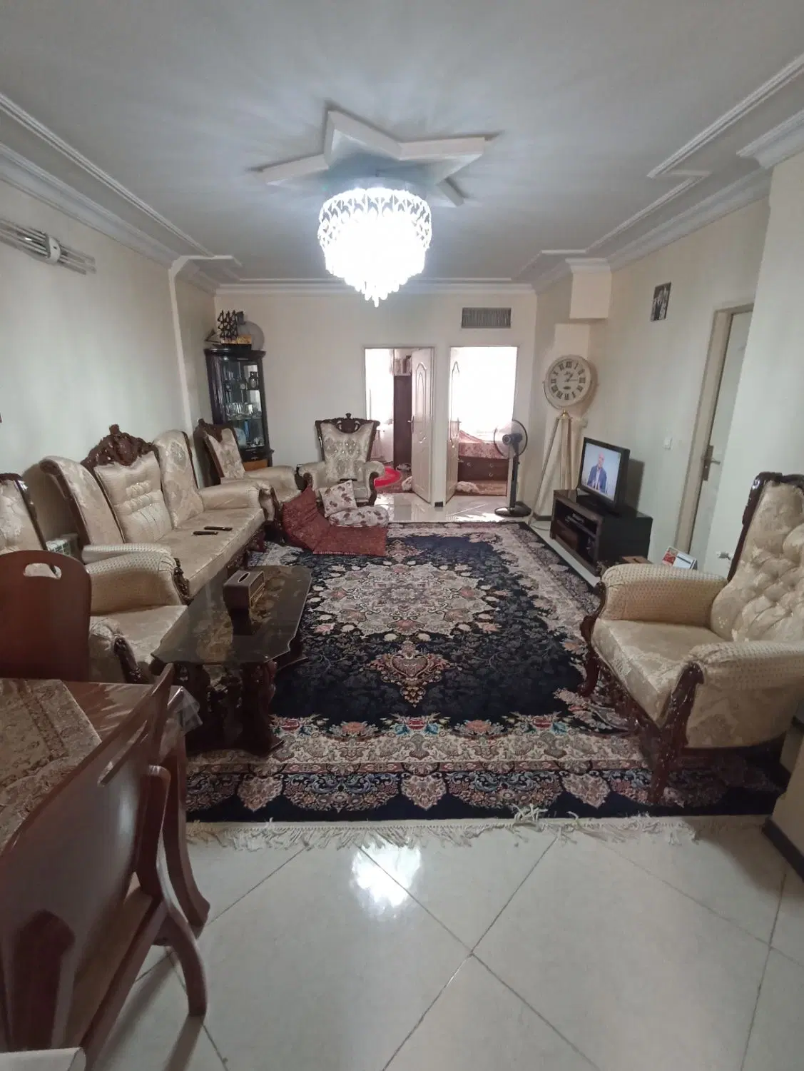 آپارتمان ۶۶ متر ۲ خواب پارکینگ اصلی