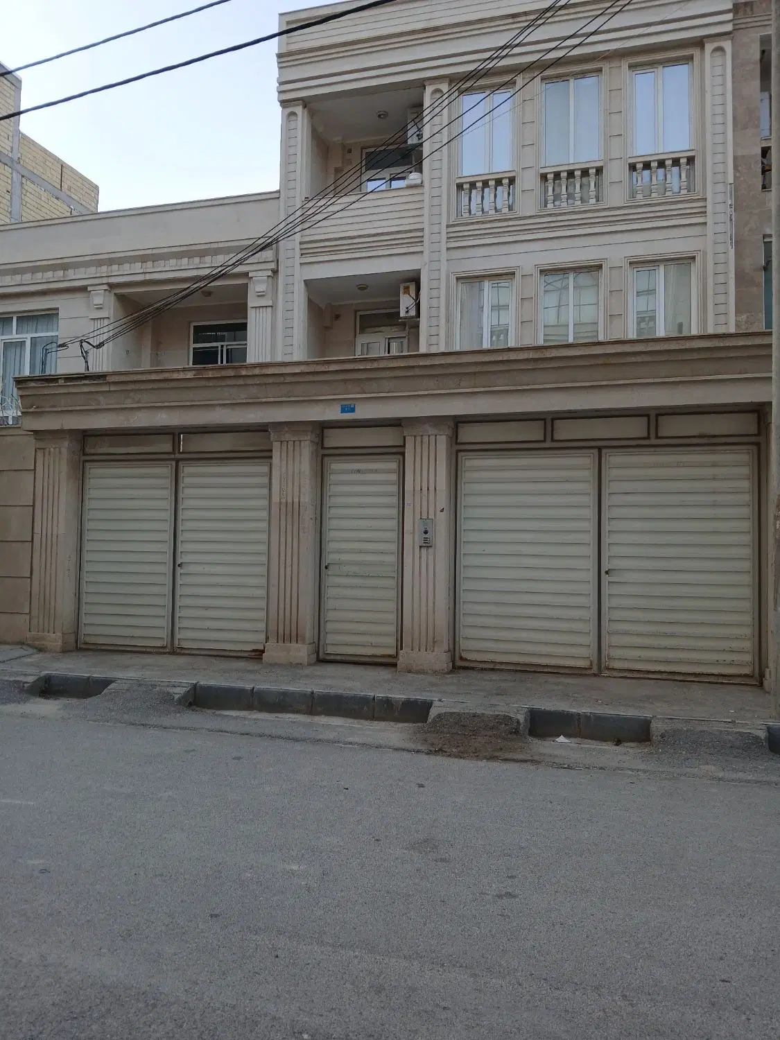 فروشی واحد ۸۷ متر مربع ۲ خواب فول کامل