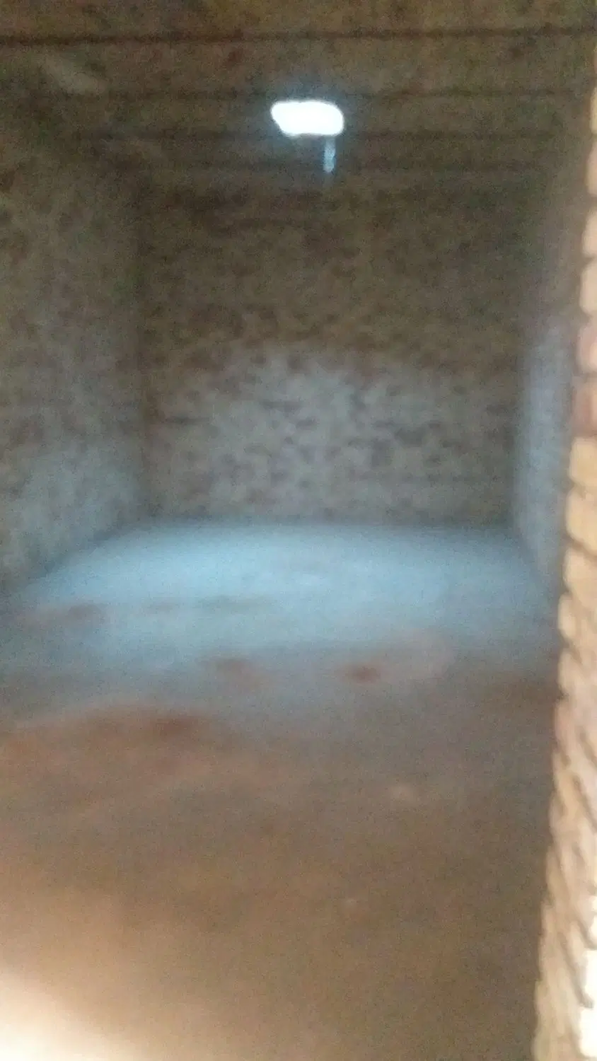 یک انبار جهت کرایه