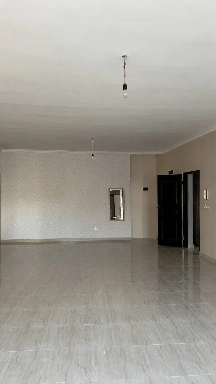 آپارتمان جنوبی ۱۱۴ متر دوخواب