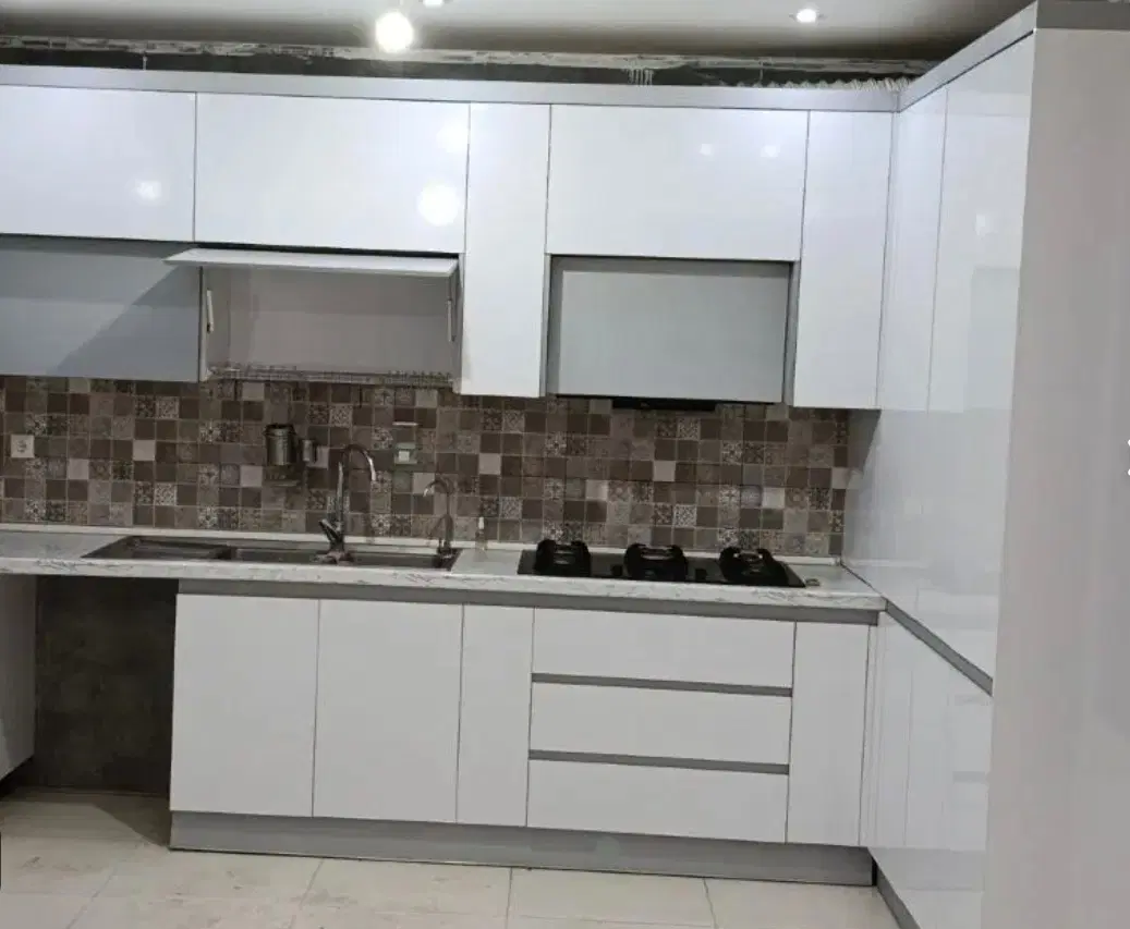 اجاره تجاری میدان کتاب(املاک سلام ساختمان)