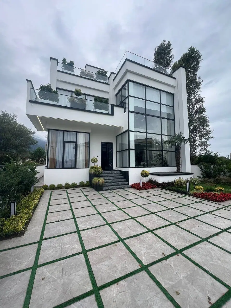 مدرن خاص  چلندر زیبا