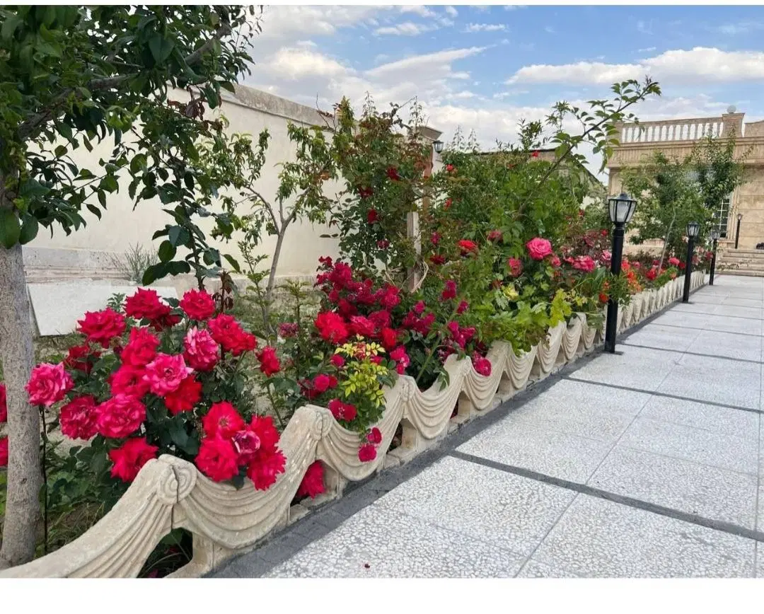 باغ استخرداخل فروشی شاهنامه ۷۶