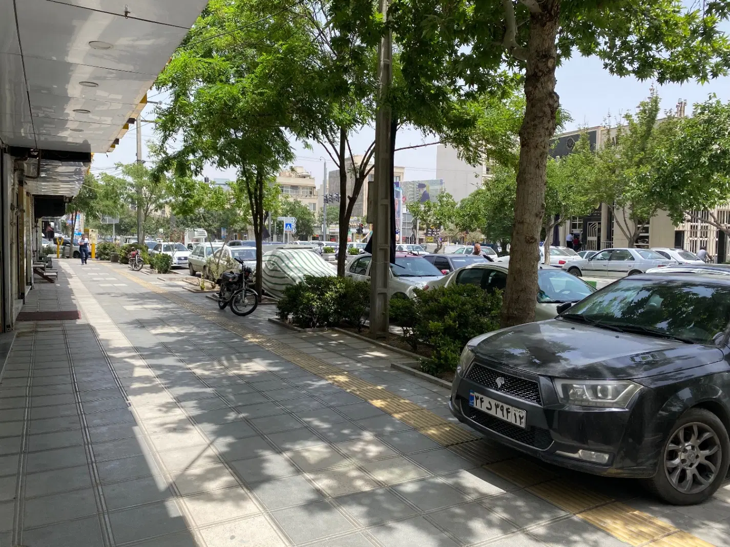 فروش ۴۰مترتجاری دو دهنه مغازه حاشیه معلم دانش آموز