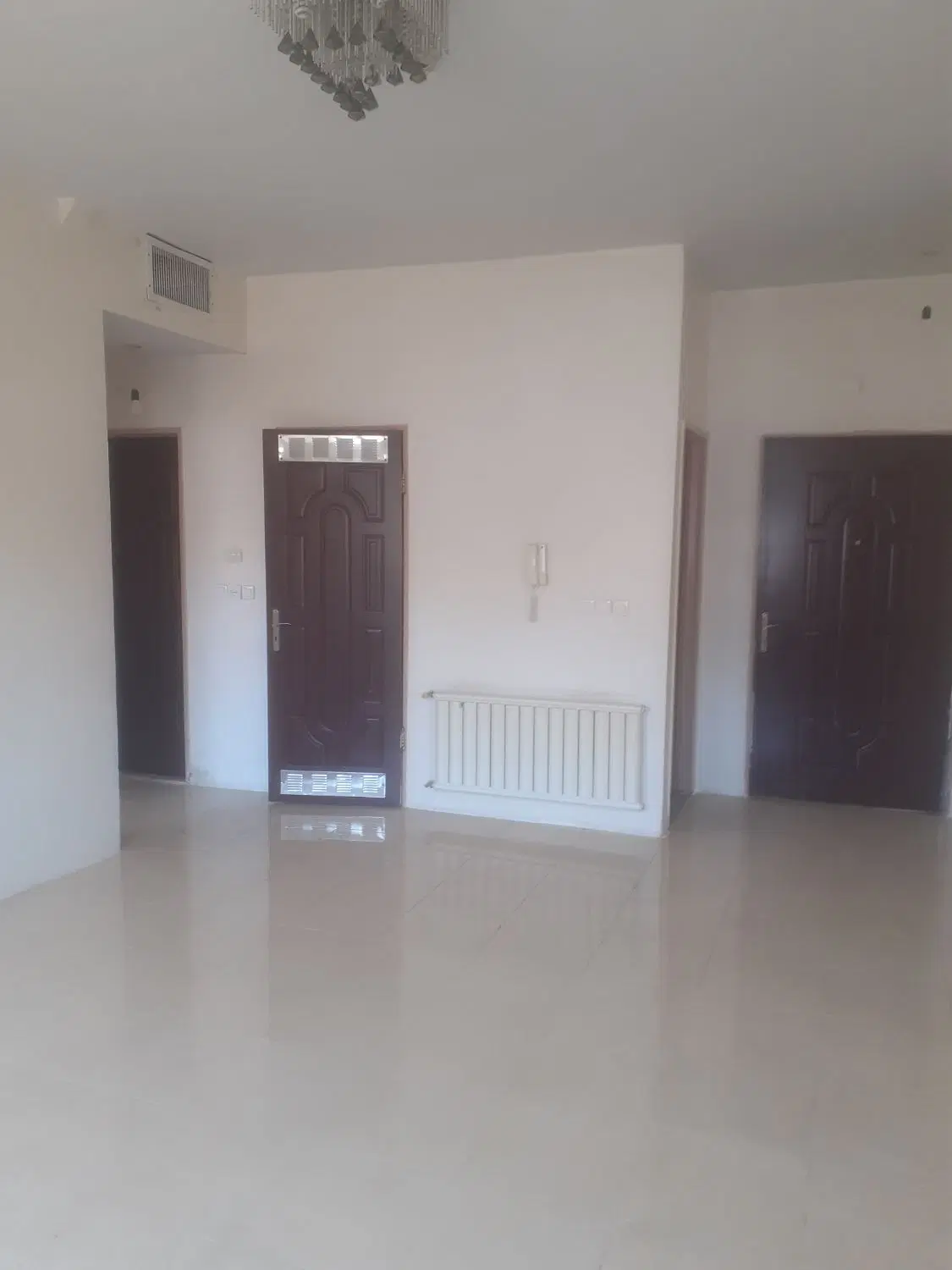 اپارتمان منطقه ویژه۸۰متری سنددار