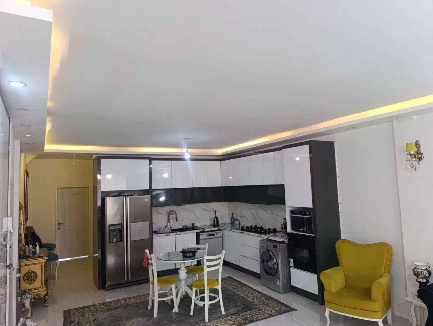 آپارتمان ۱۳۰ متری مهدی نیا