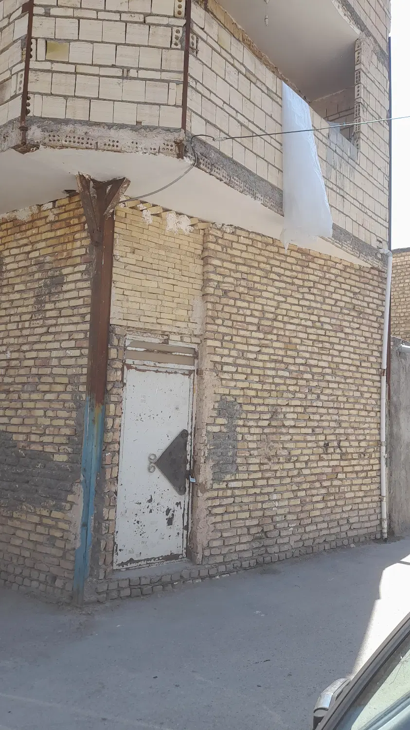 کارگاه  یا انبار