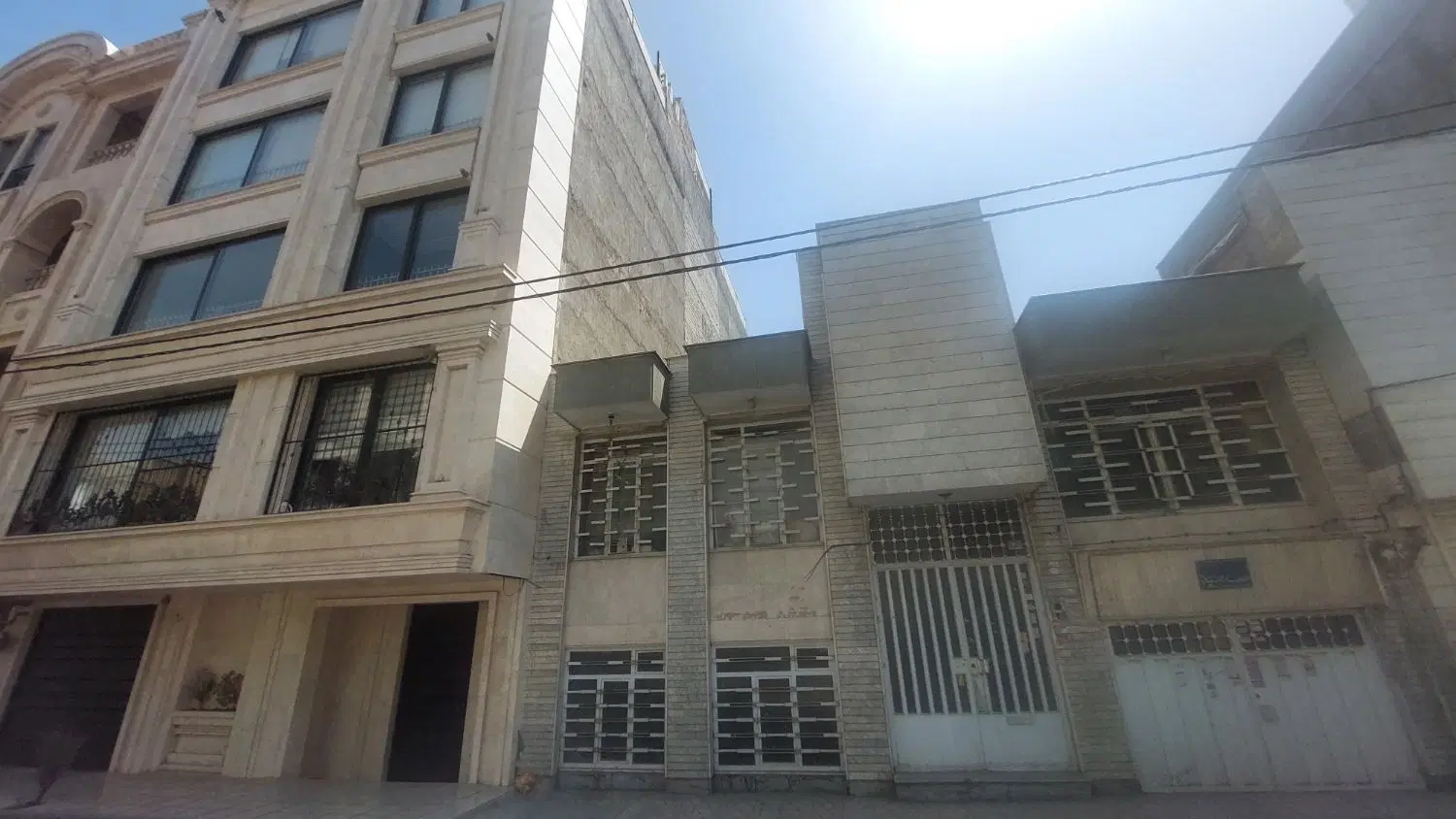 ویلایی ۲۵۰ متری بهترین موقعیت فلسطین ۶ ( قدس ۳)