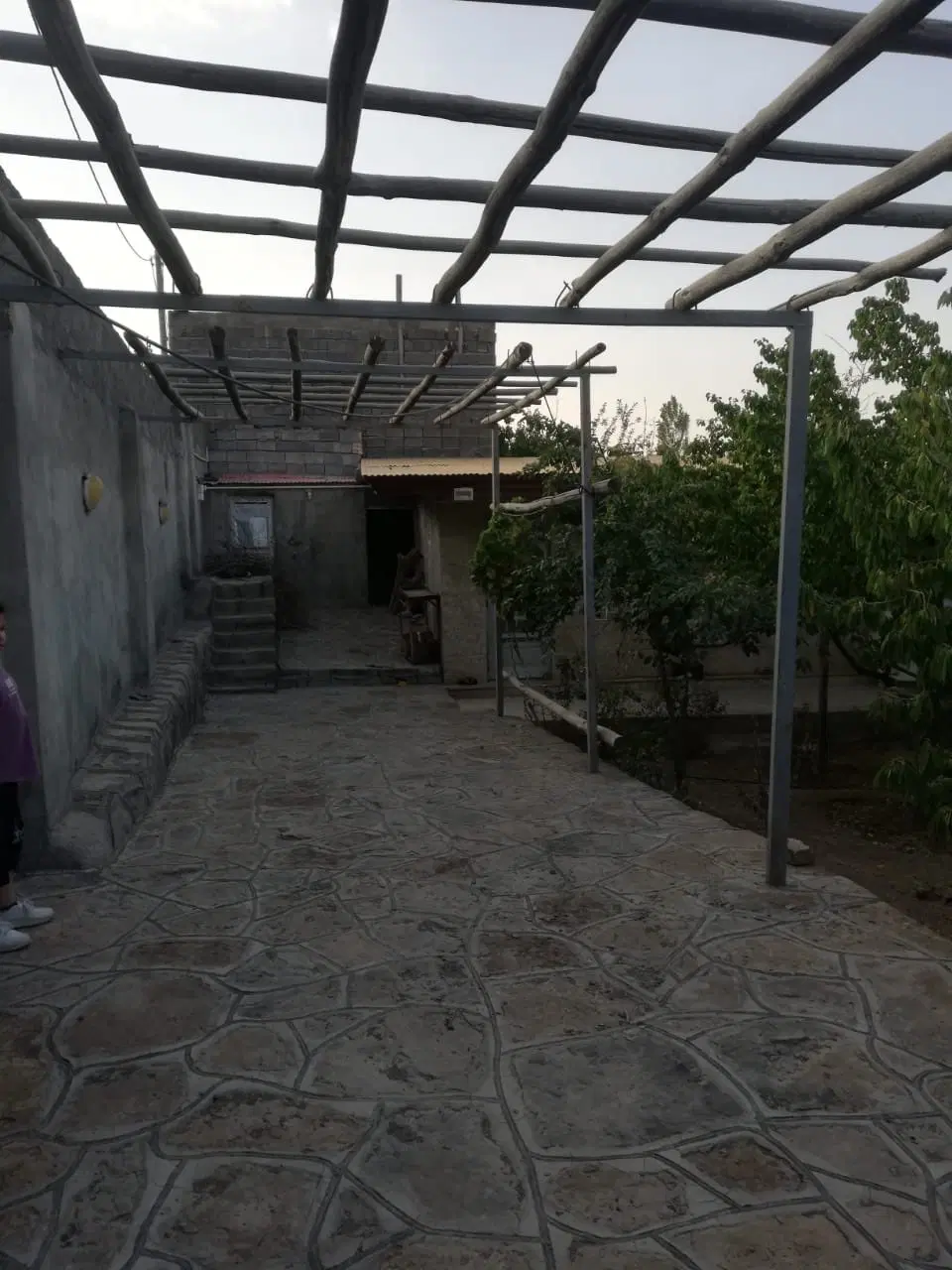 ویلا باغ‌ روستای ۳۵۰ متری  فردو (کهک)