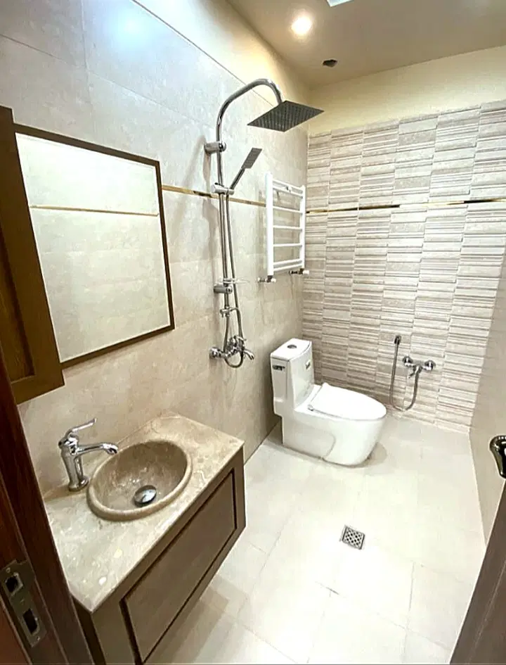 تهاتر آپارتمان ۳ خواب ۱۲۰ متر
