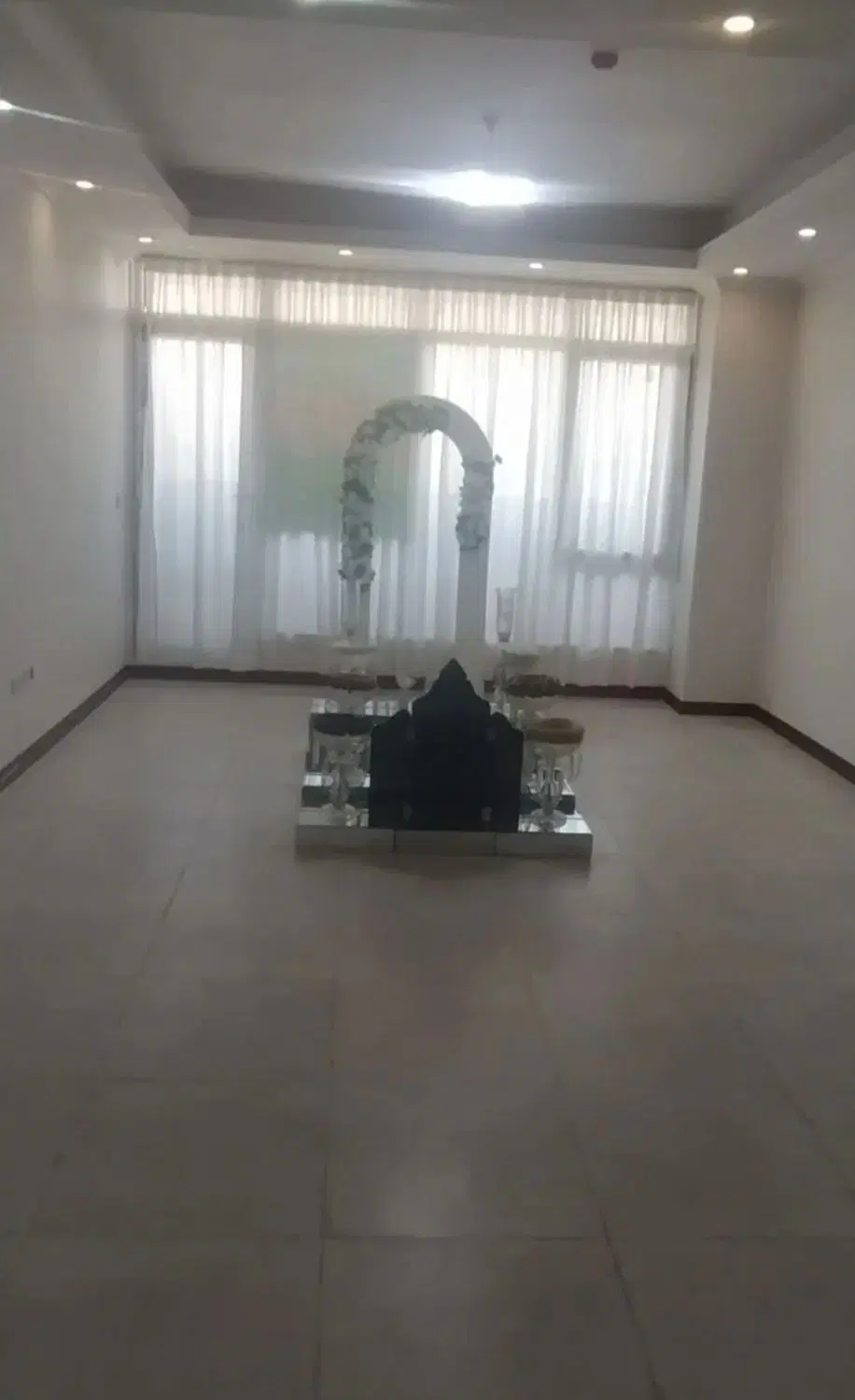 اجاره مغازه واوان پاساژاکباتان ۲