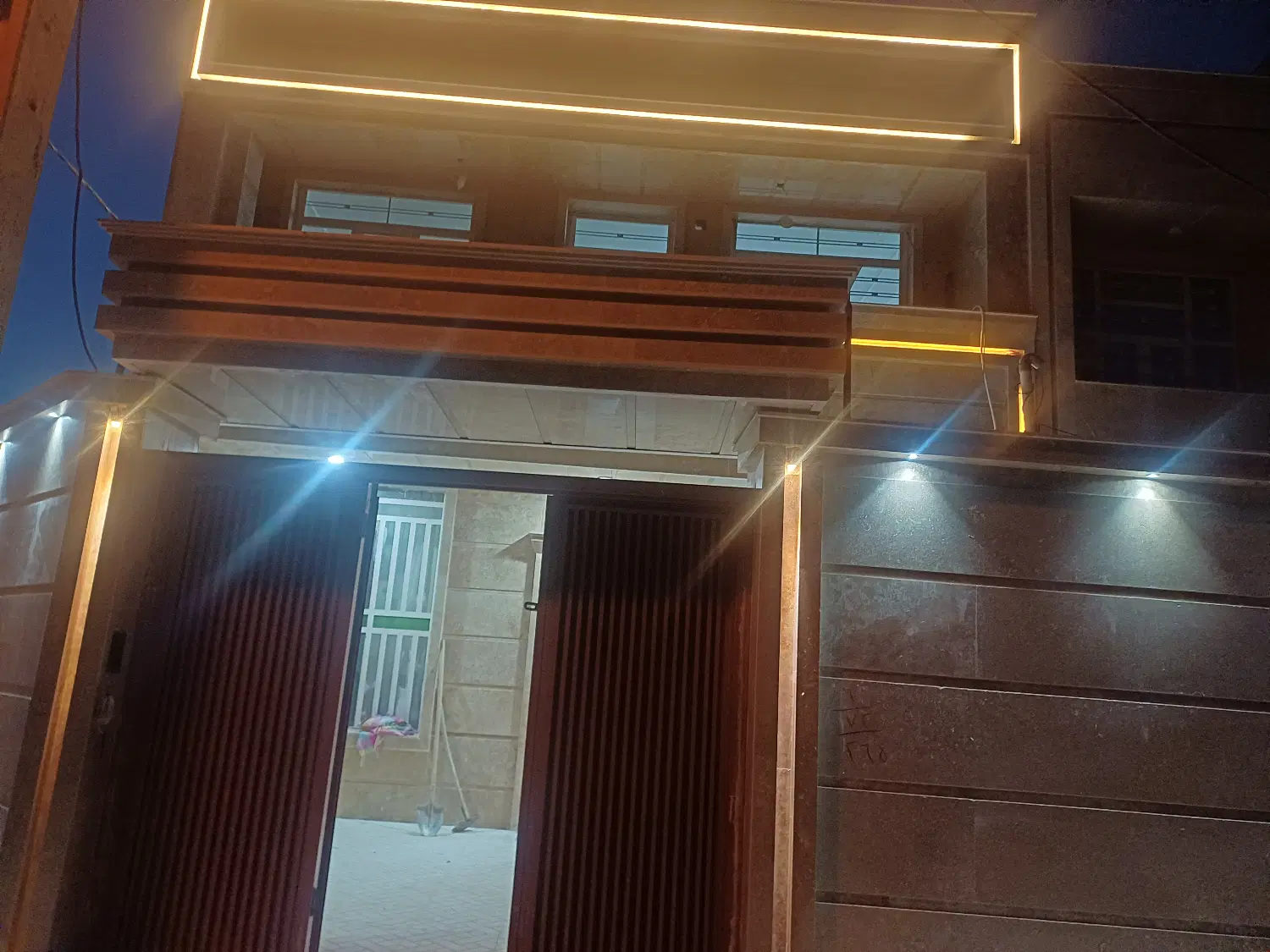 رهن منزل ویلایی سر دو نبش میانرود