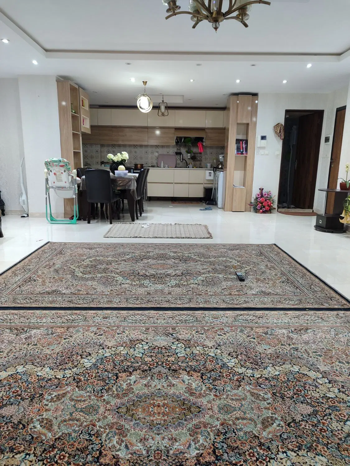 آپارتمان ۳ کله بر خانه سازی