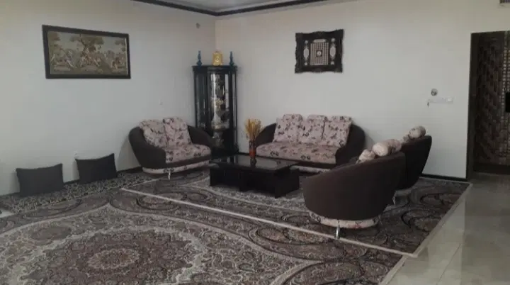 هم خانه