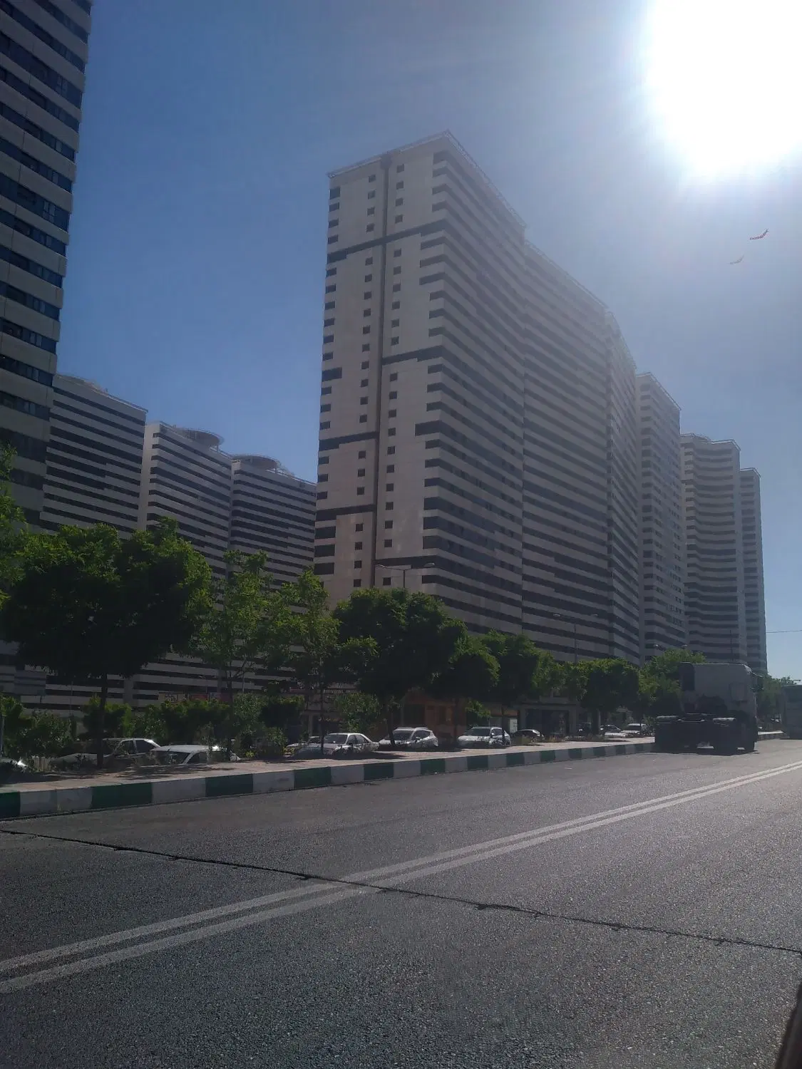 واحد ۱۱۴ متری واقع در شهرک خرازی