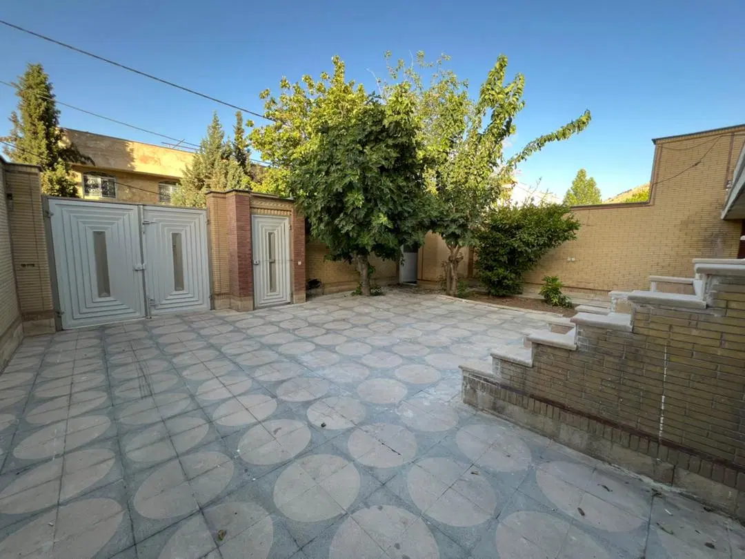 رهن و اجاره منزل ویلایی بزرگ و دلباز
