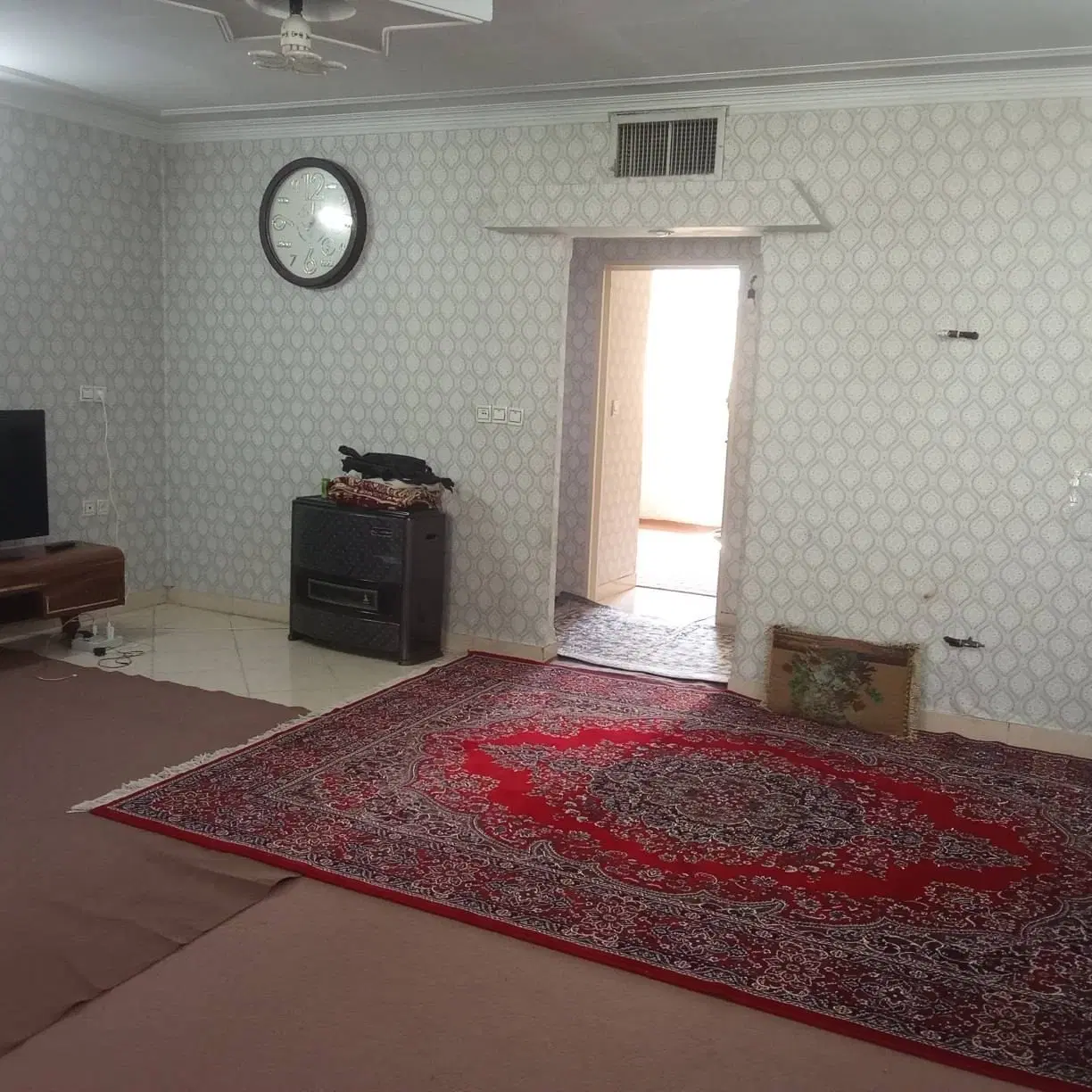 فروش آپارتمان تک‌ واحدی در باقرشهر