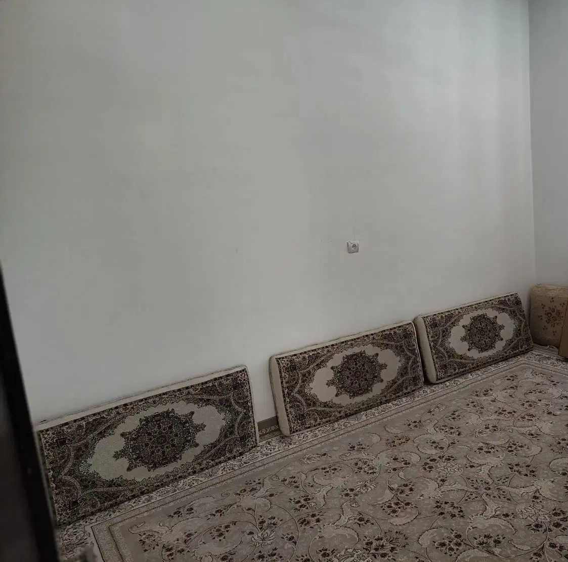 خانه دوطبقه هانیوان
