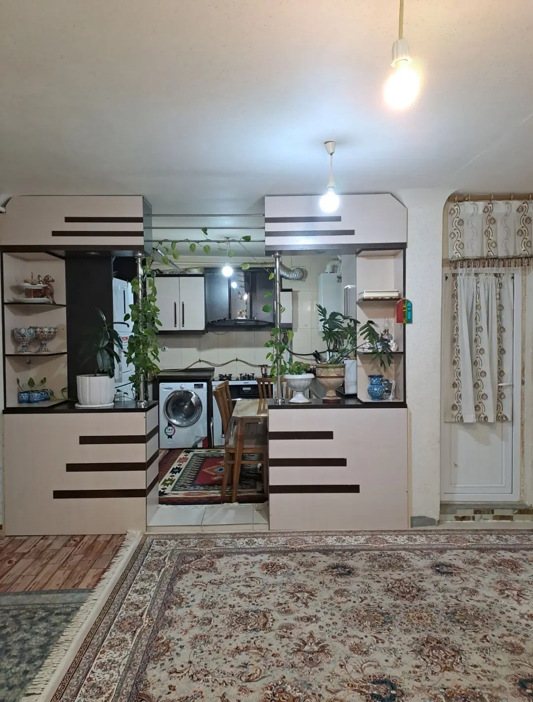 آپارتمان ۸۷ متری گلزار شهدا