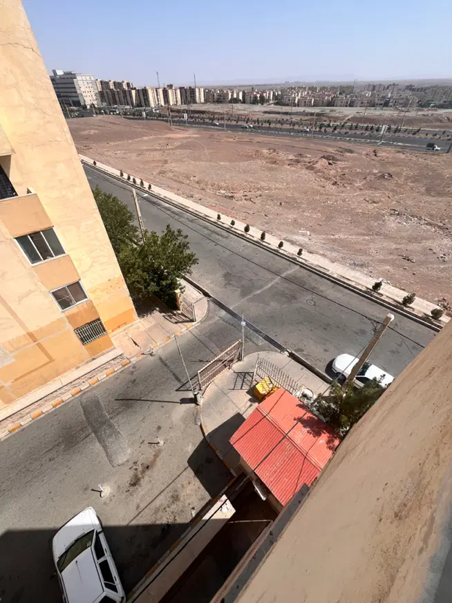 فروش اپارتمان ۹۸متری بهرجاده اصلی بدون مشرف پرند