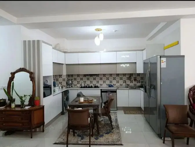 دوخواب زیبا استقلال