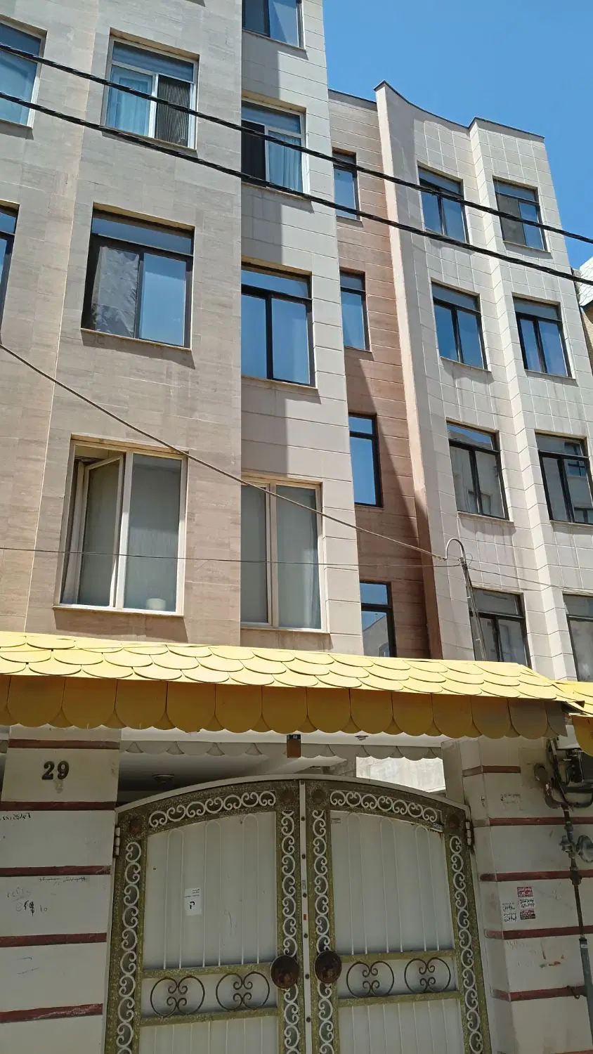 ۱۰۵متر سوم با آسانسور صیاد