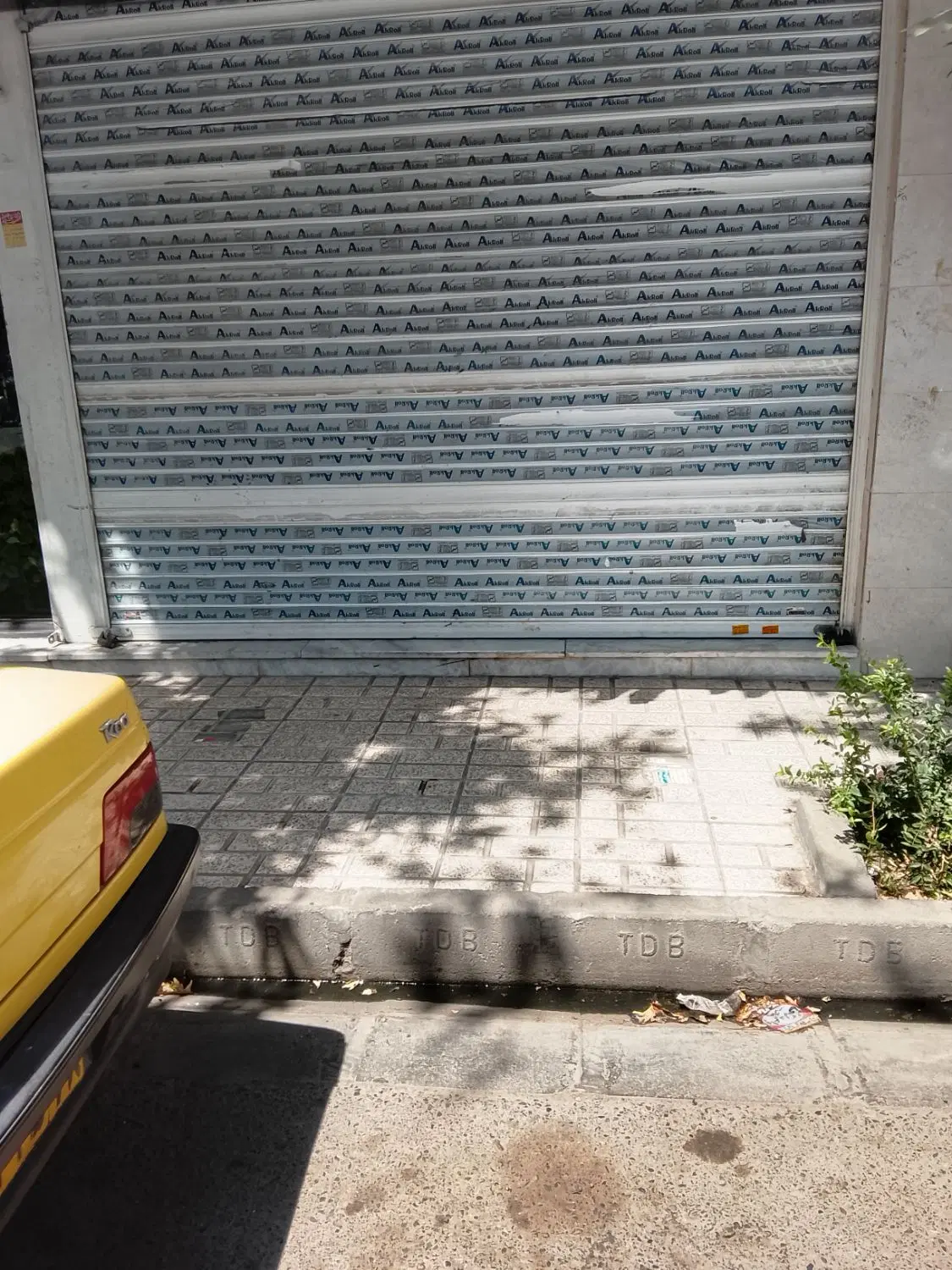 اجاره فوری 36مترمغازه بهر خیابان اهری جای شلوغ
