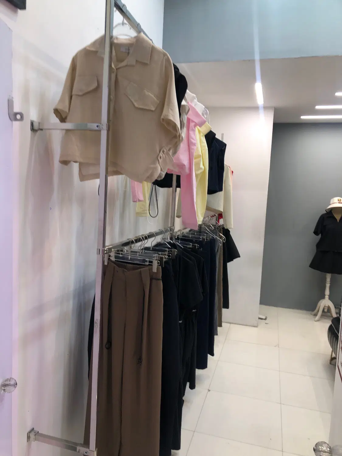 مغازه لوتوس مال