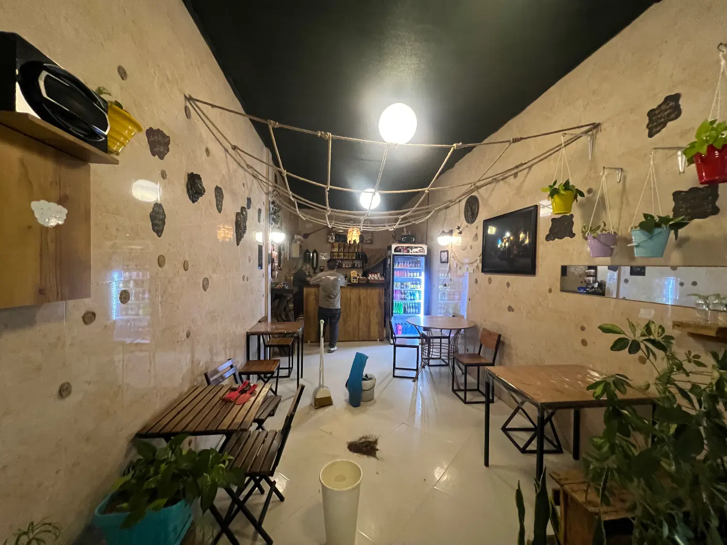 فروش مغازه دو دربند حاشیه بلوار کشمیری ۴۴