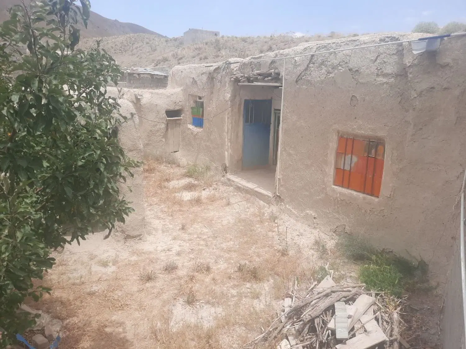 فروش‌خانه