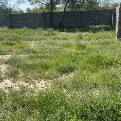 زمین چهار دیواری