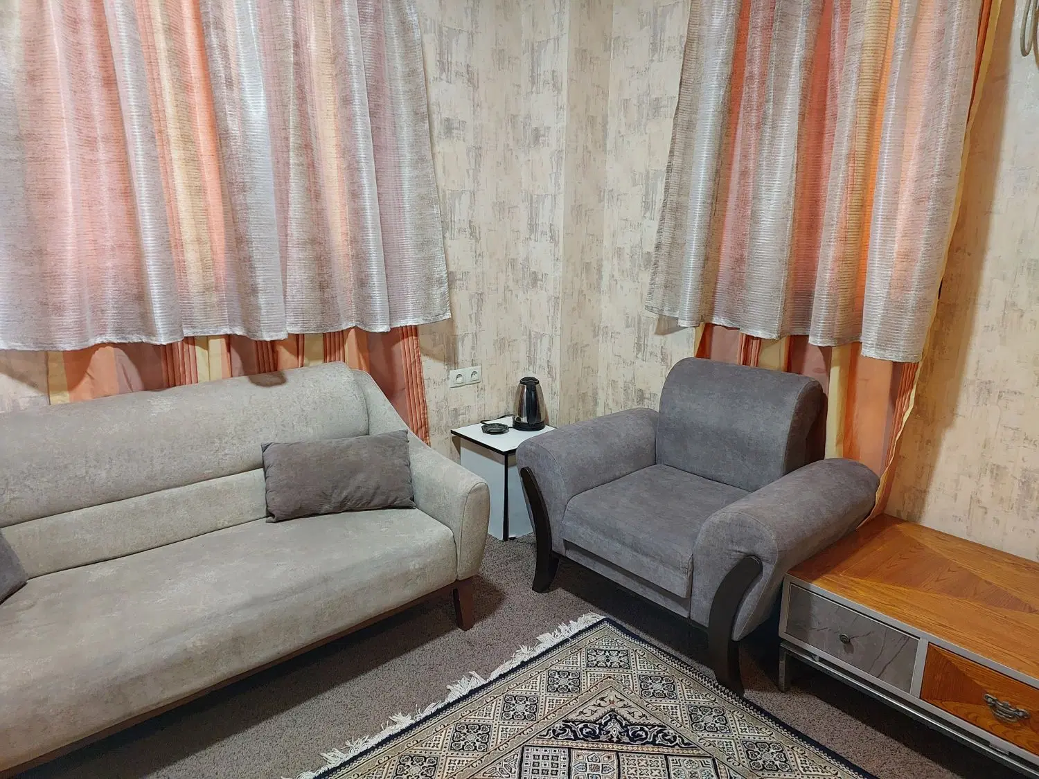 آپارتمان تک‌ خواب نخل زرین