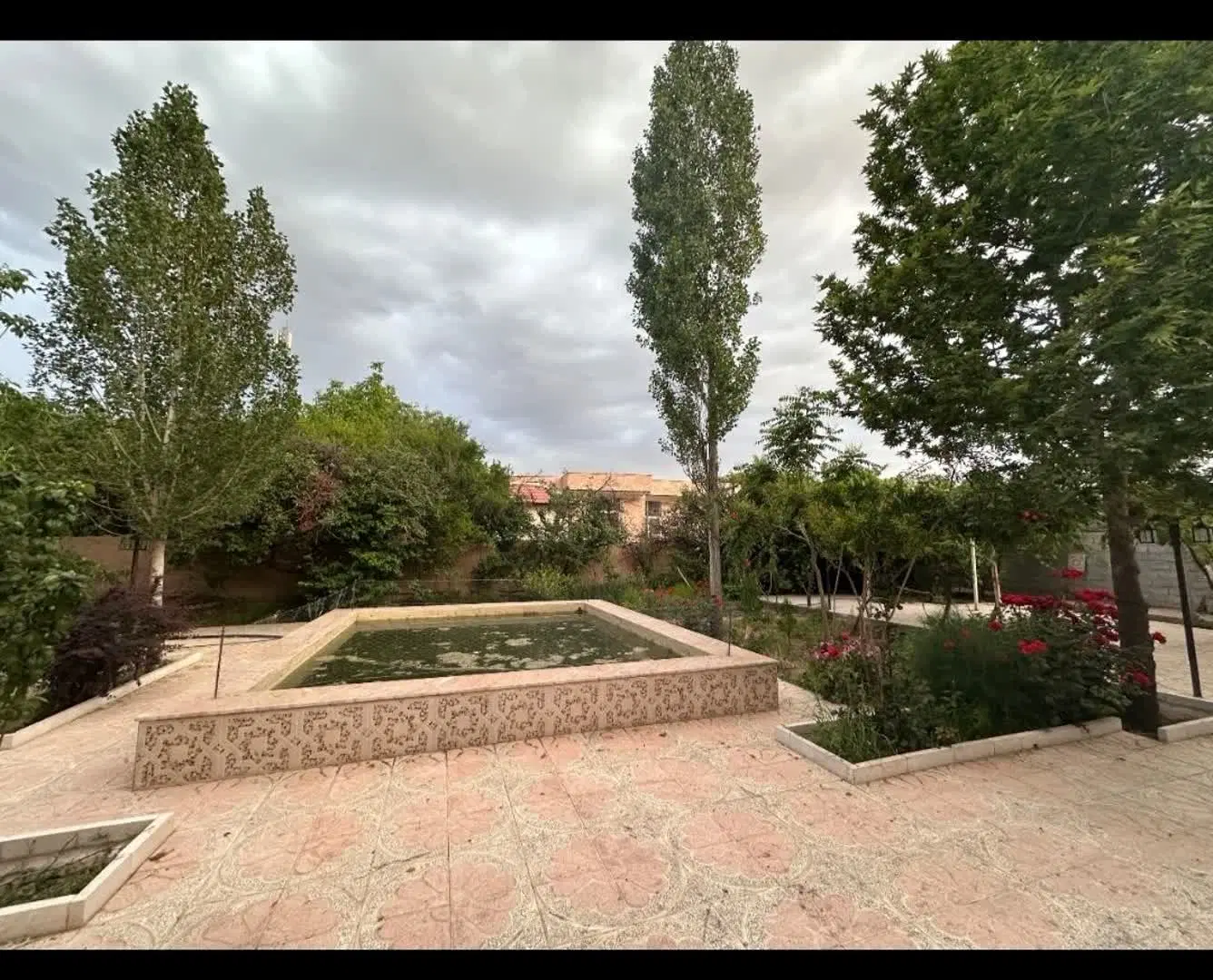زمین بر مباشرزاده