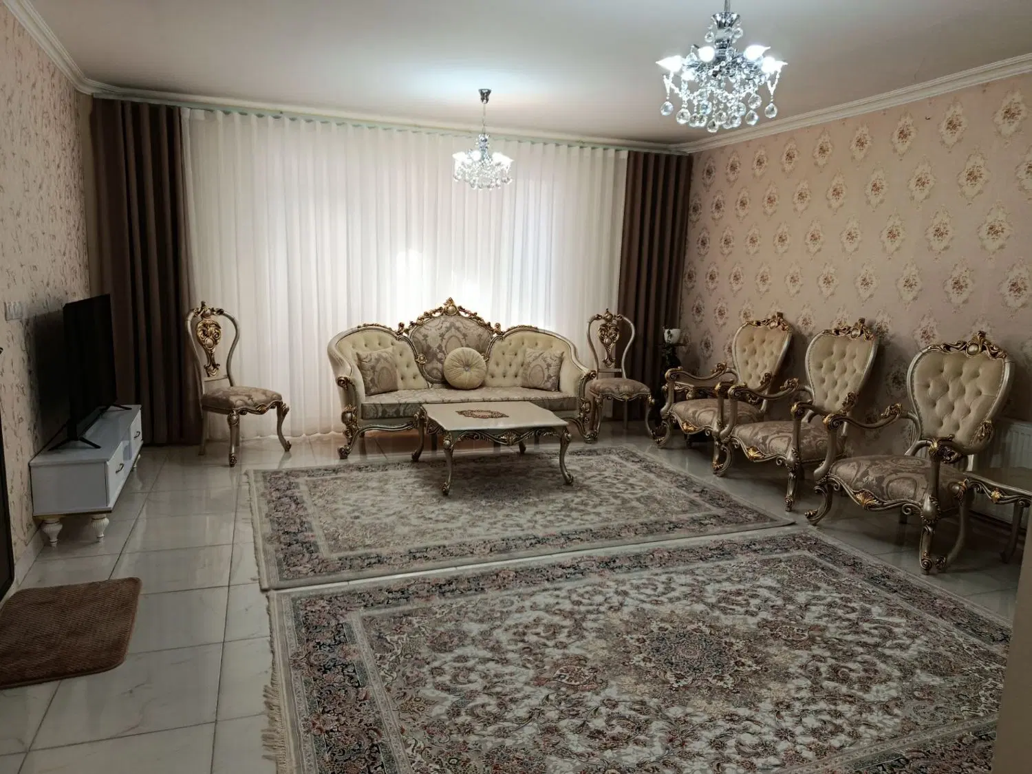 یک دستگاه آپارتمان 85 متر مربع