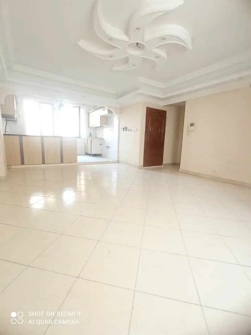 60 متر با پارکینگ و انباری (آگهی مالک)