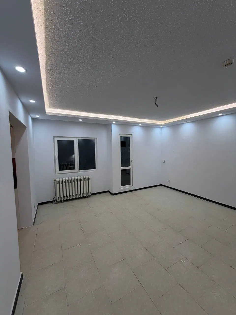 فاز 3 پردیسان مجتمع بهارستان 58 متری طبقه 5یک خواب